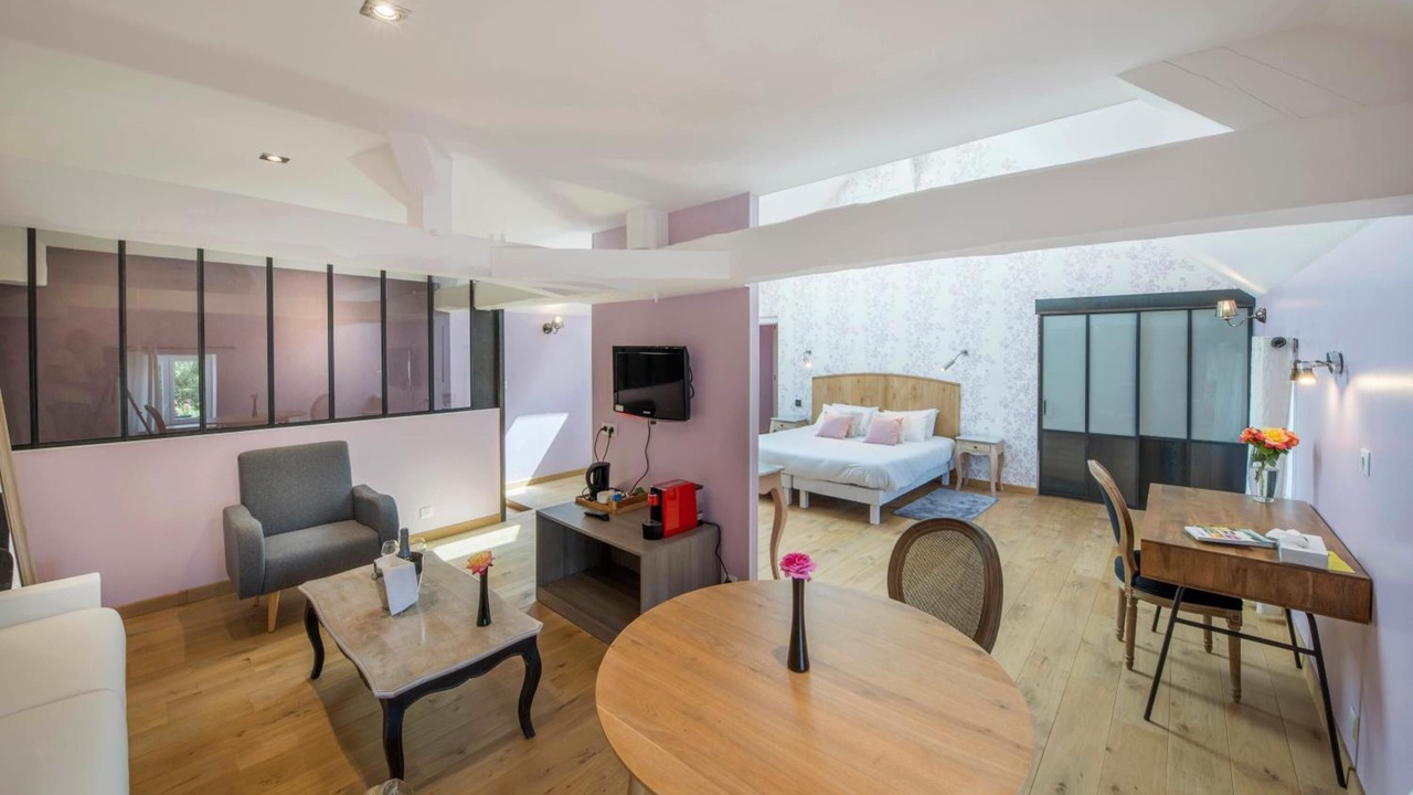 Photo of Bedroom in Maisons-les-Chaource