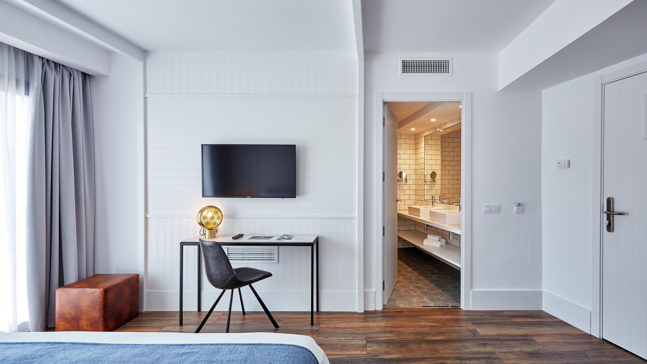 Photo of Bedroom in Lloret Town Center