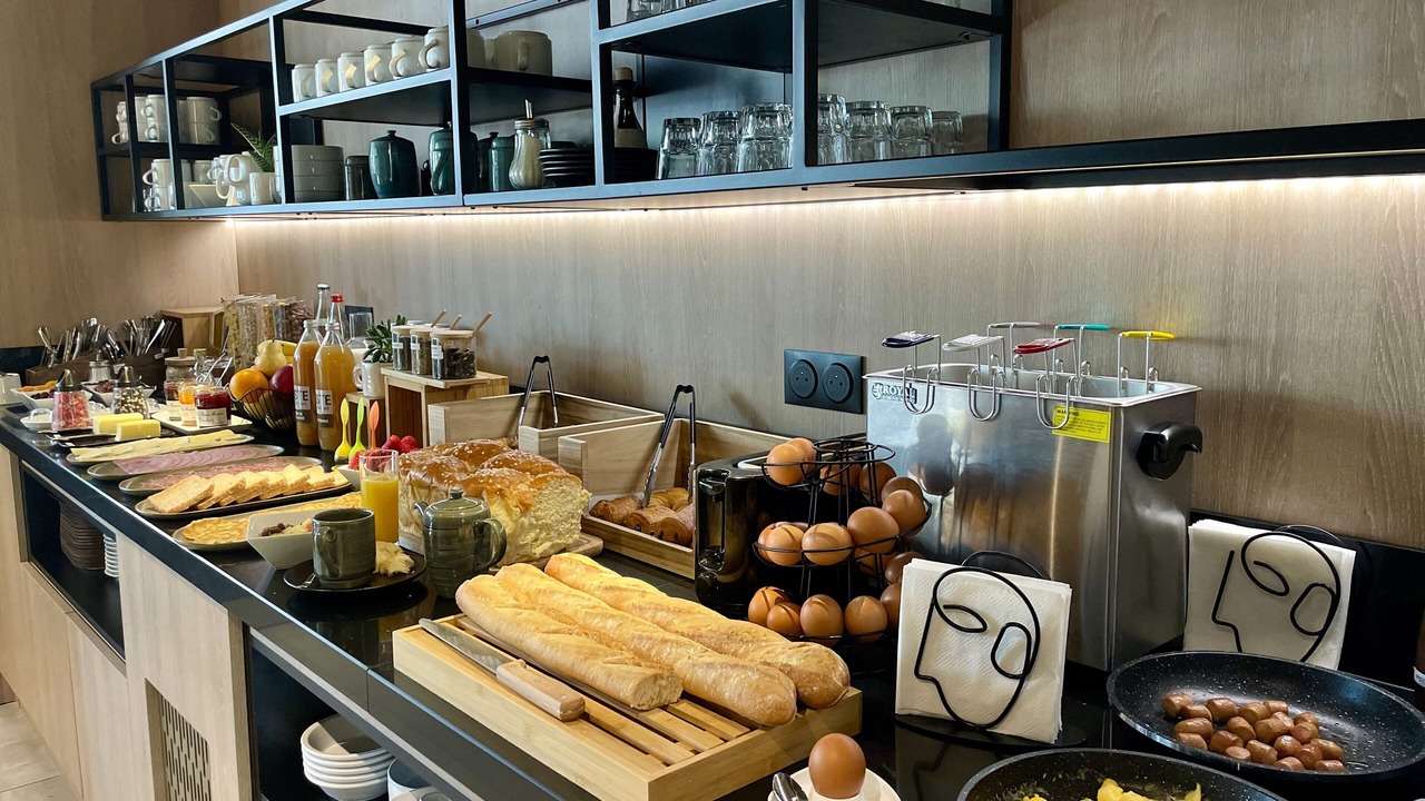 Photo of Others in 2nd Arrondissement