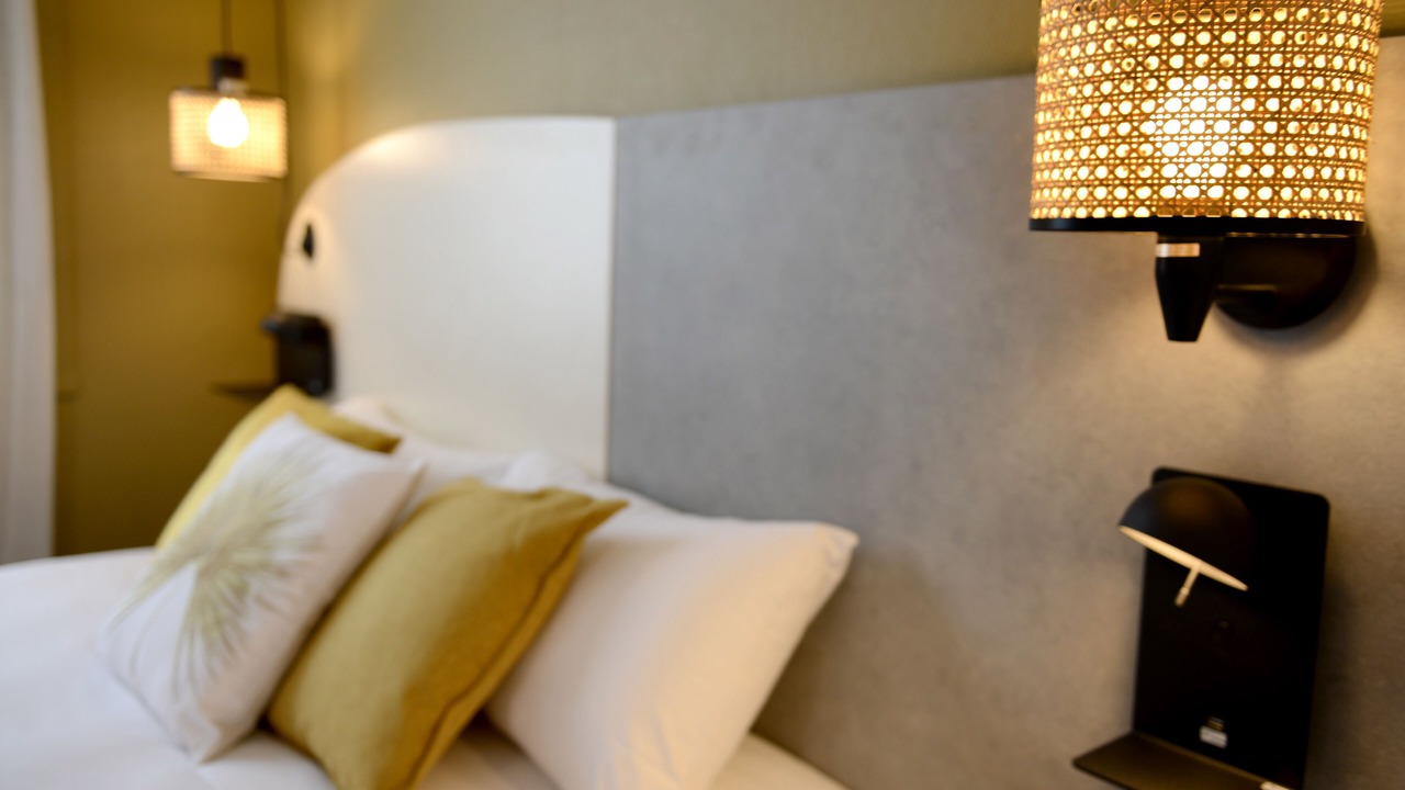 Photo of Bedroom in 2nd Arrondissement