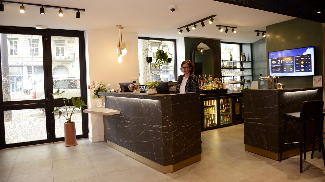 Photo of Others in 2nd Arrondissement