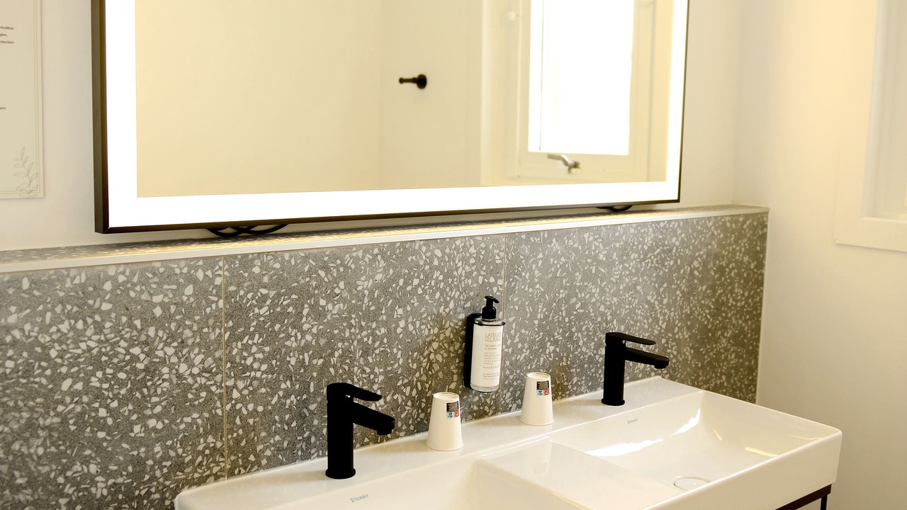 Photo of Bathroom in 2nd Arrondissement