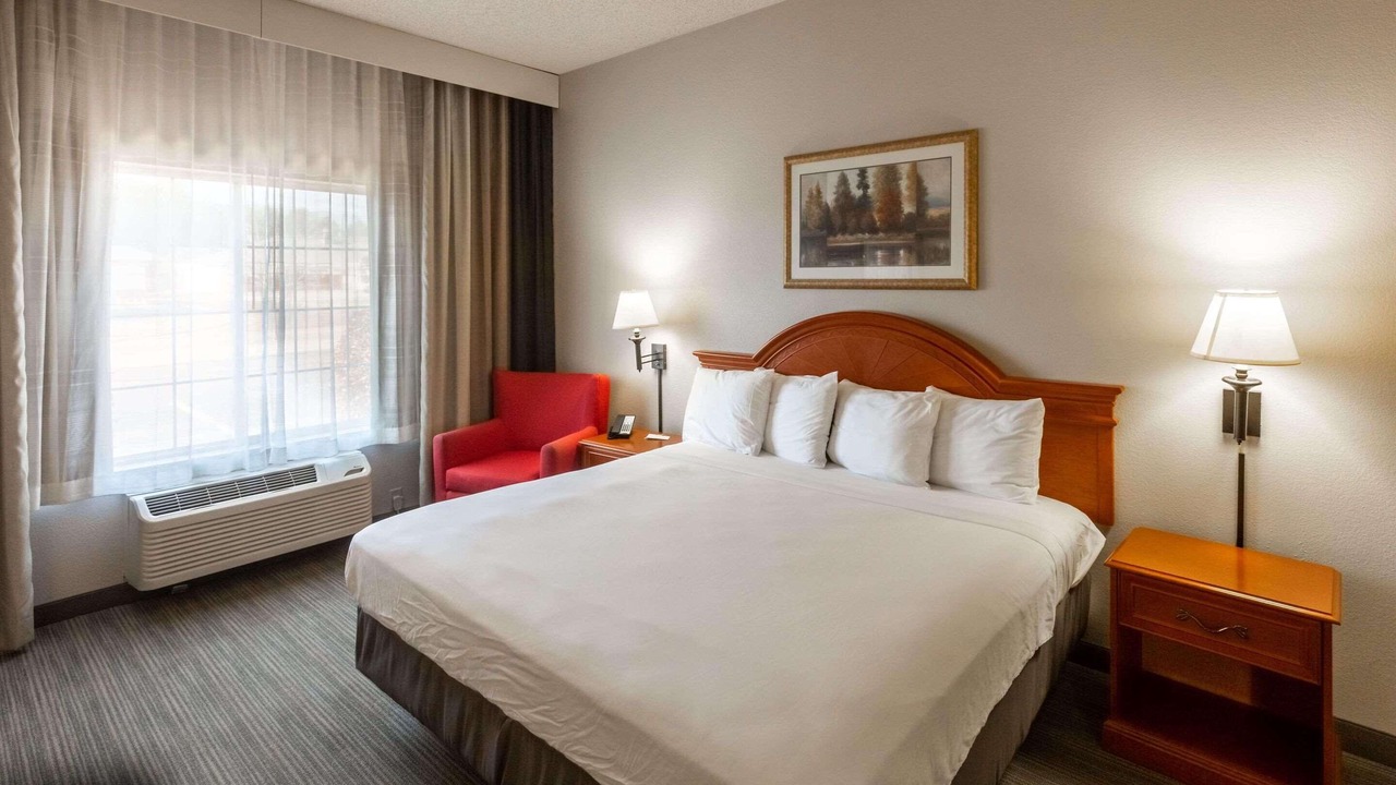 Photo of Bedroom in El Dorado