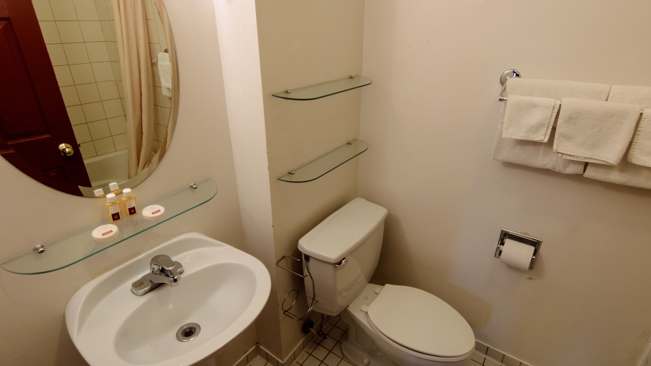 Photo of Bathroom in Milton Park