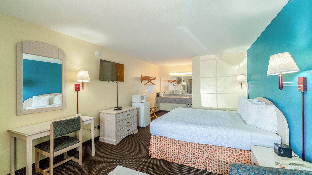 Photo of Bedroom in Andrews