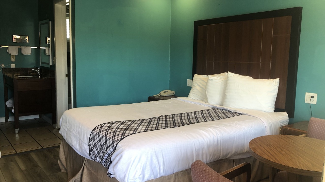 Photo of Bedroom in Grants Pass