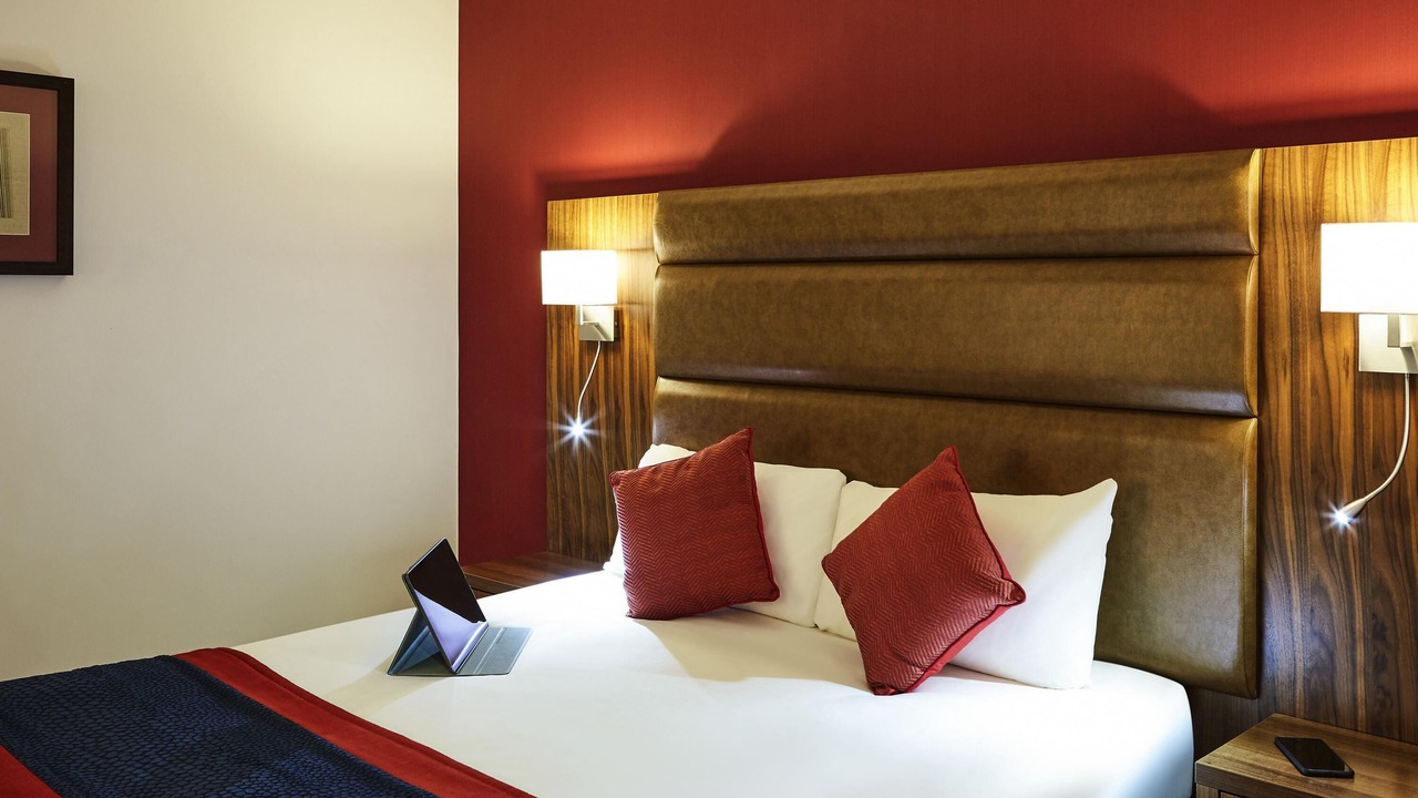 Photo of Bedroom in Woolhamton