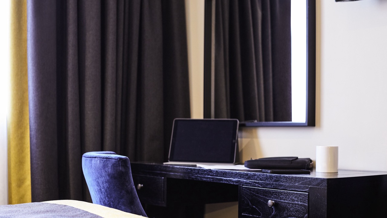 Photo of Bedroom in Woolhamton