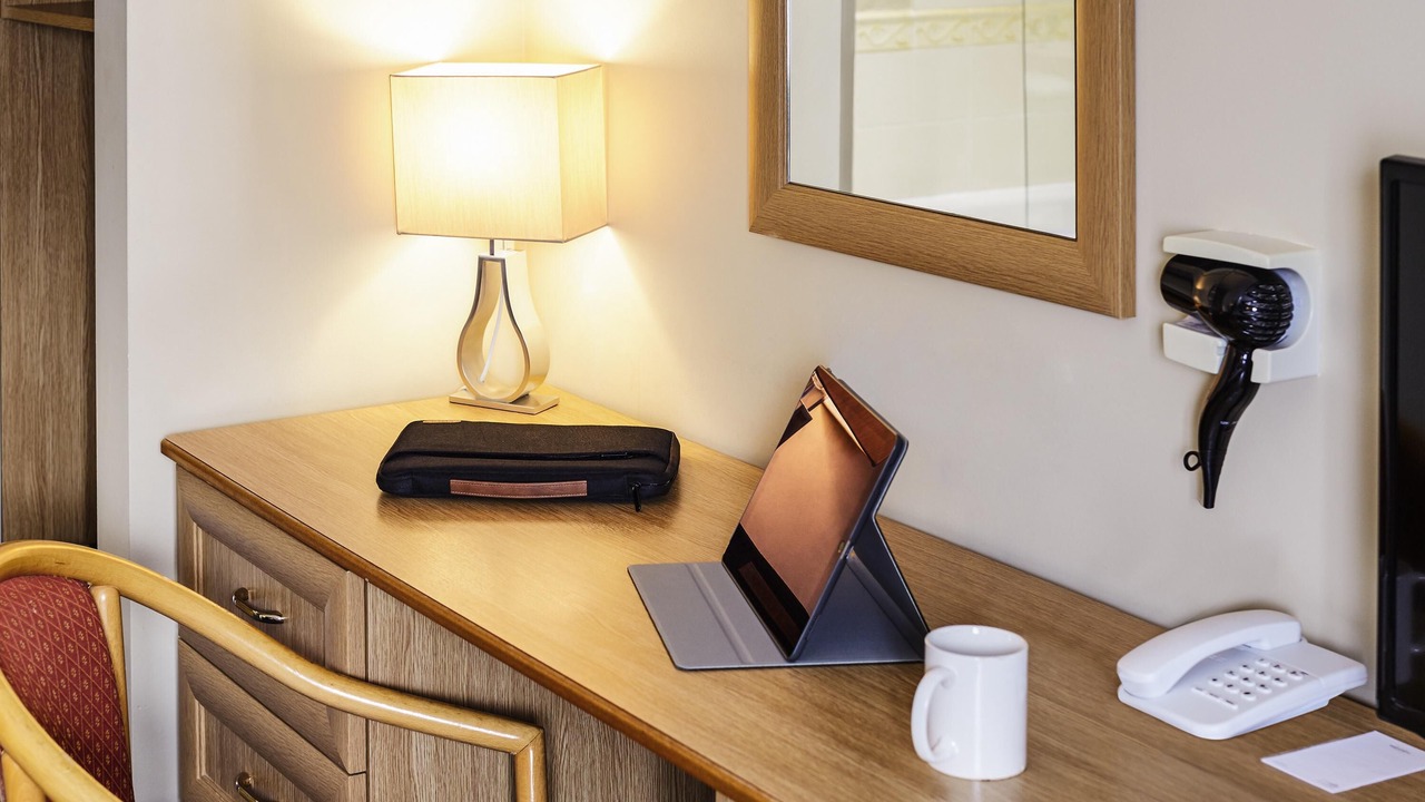 Photo of Bedroom in Woolhamton