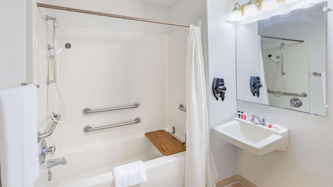 Photo of Bathroom in Kinder