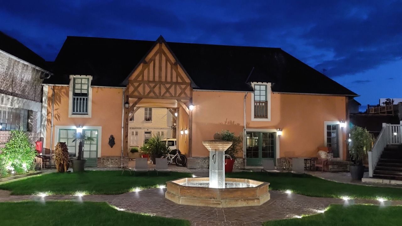 Photo of Outdoor in Pont-l'Eveque