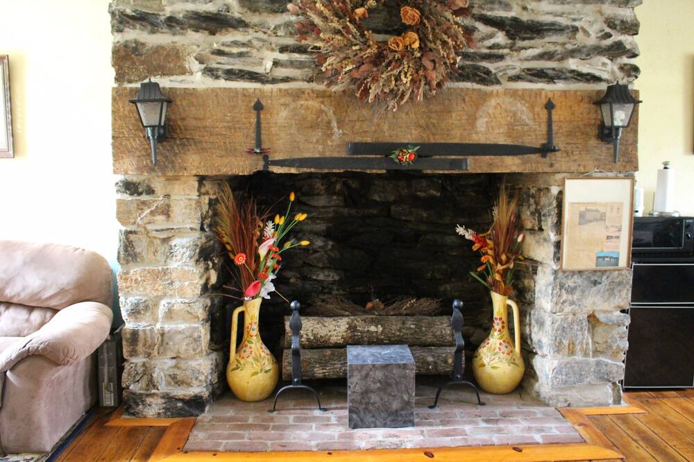 Photo of Livingroom in Spottswood