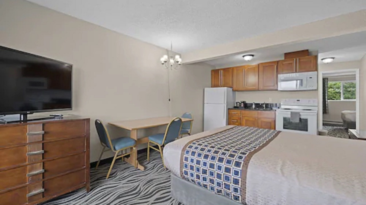 Photo of Others in Astoria