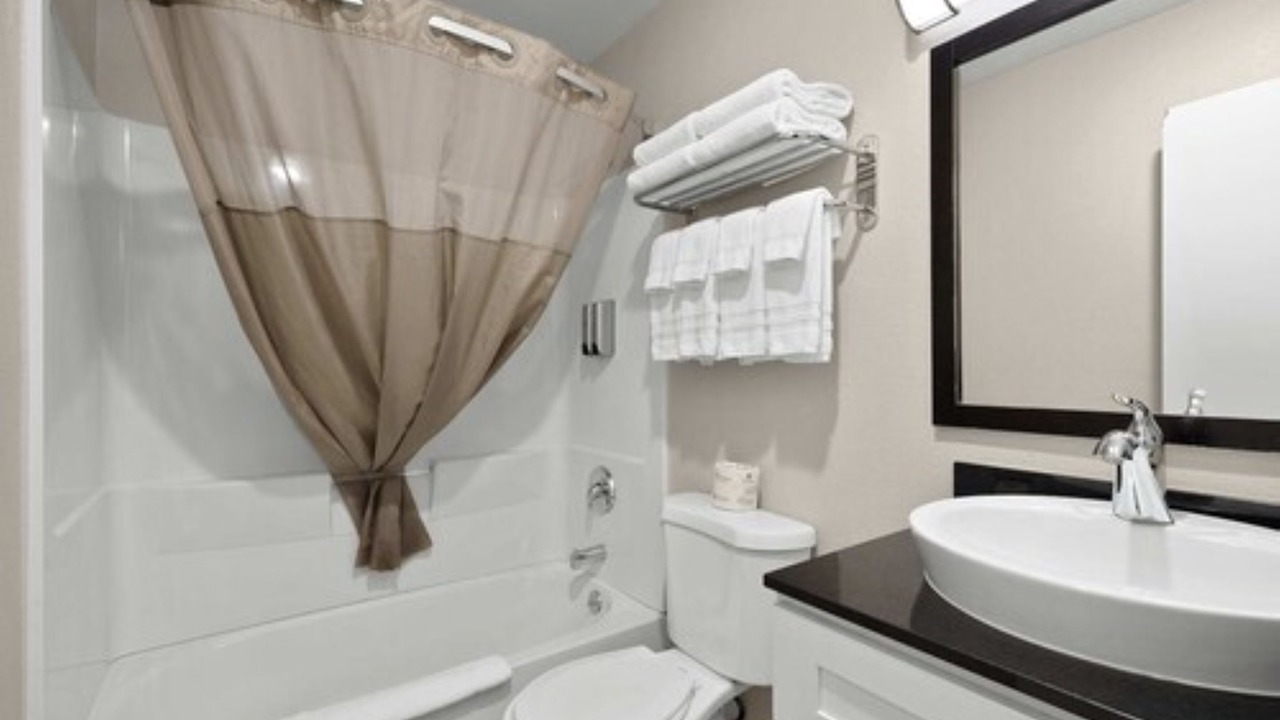 Photo of Others in Astoria