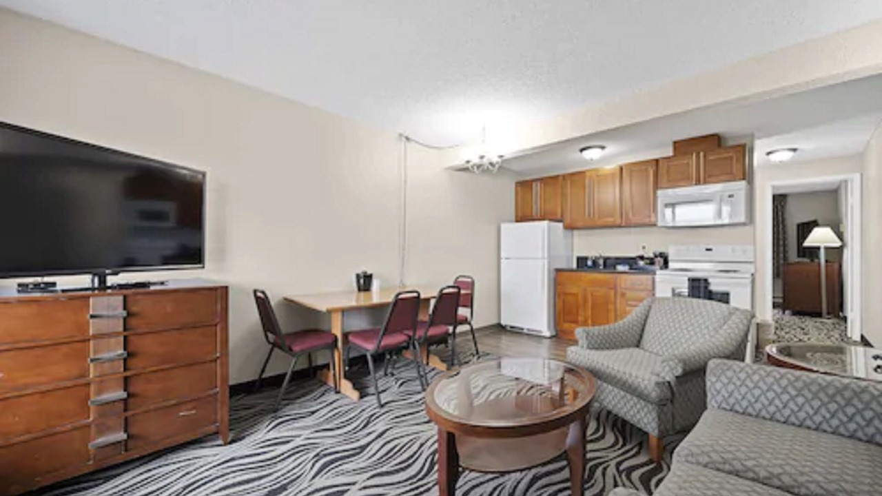 Photo of Others in Astoria