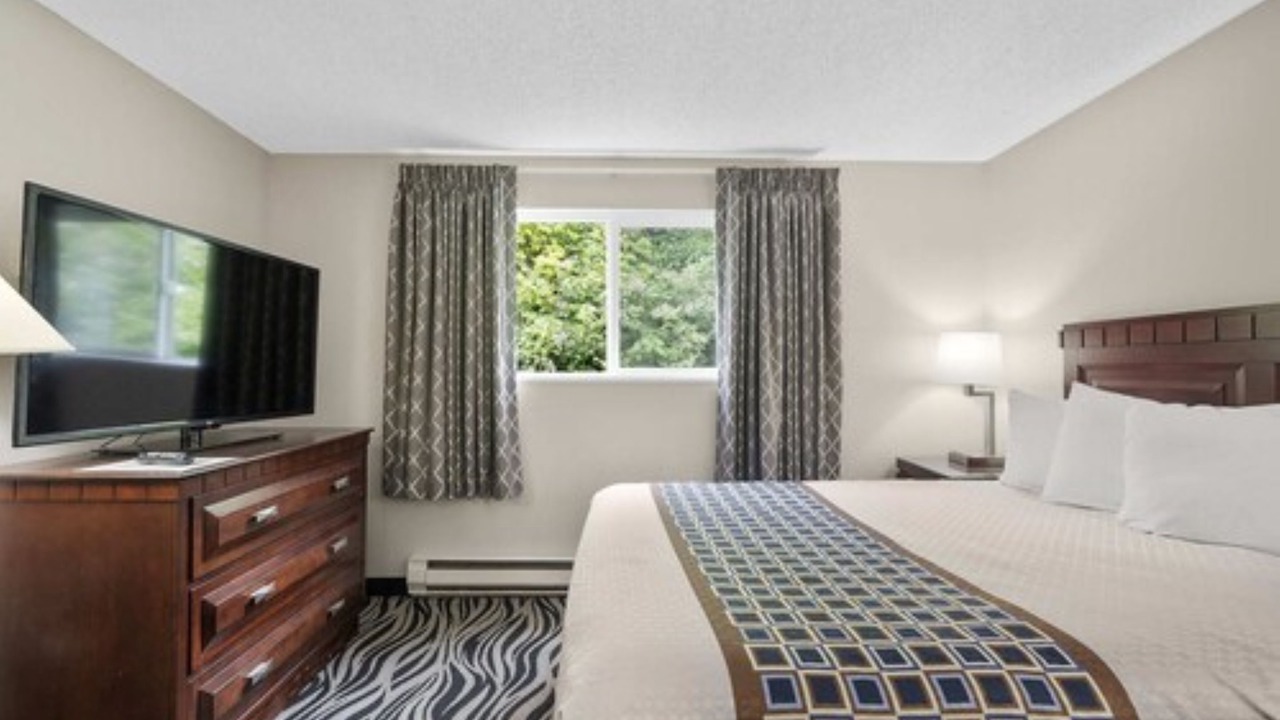 Photo of Others in Astoria