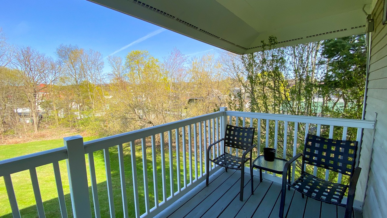 Photo of Patio Balcony in Pittsfield