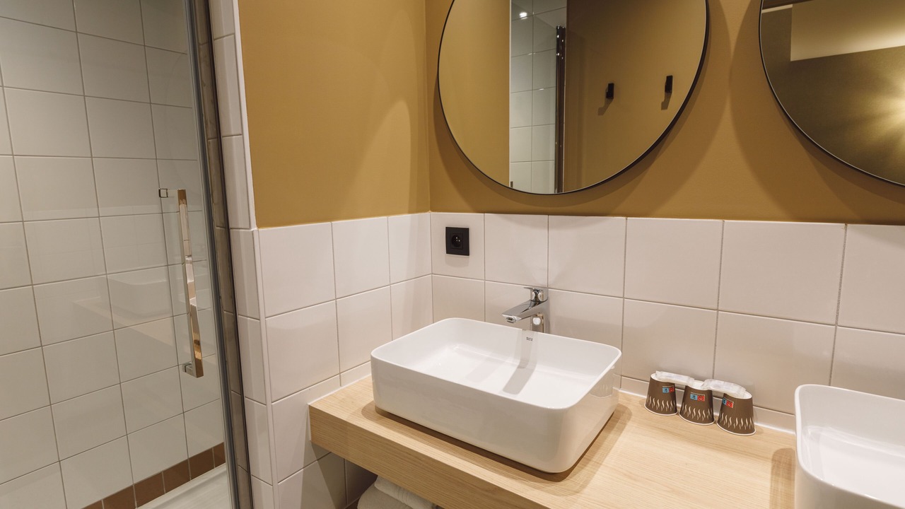 Photo of Others in Voltaire - Saint Amour