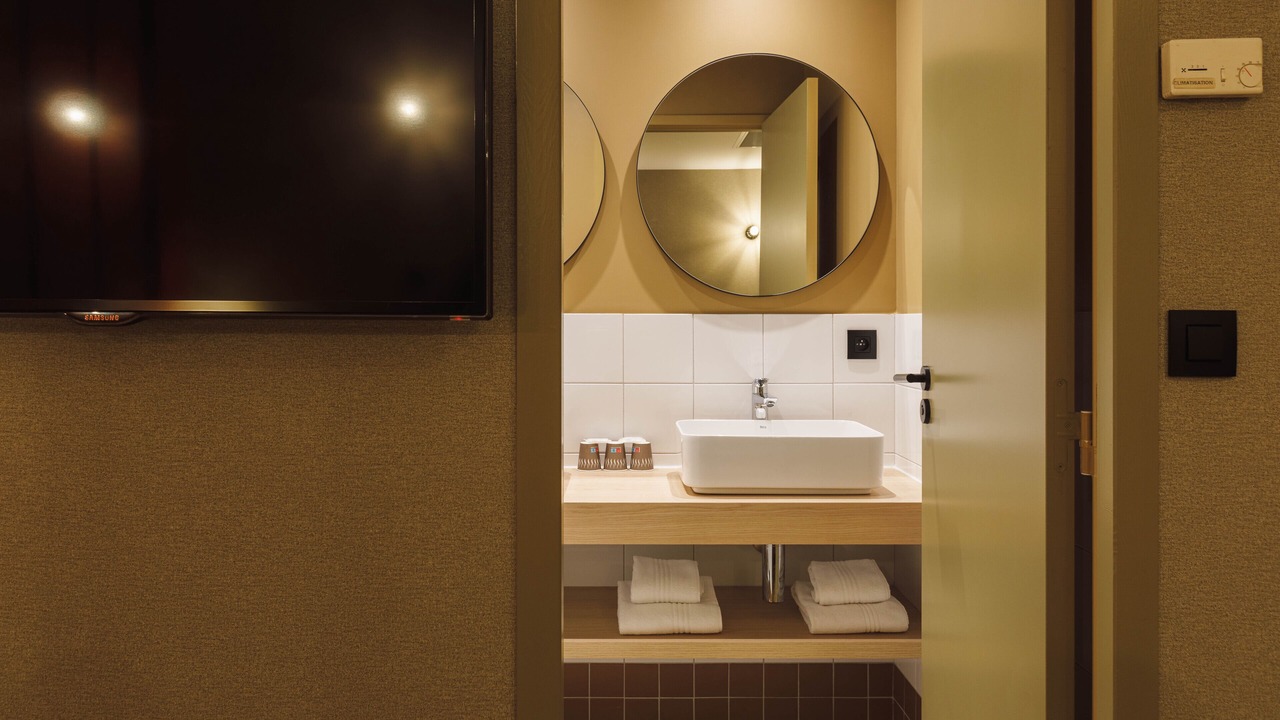 Photo of Bathroom in Voltaire - Saint Amour