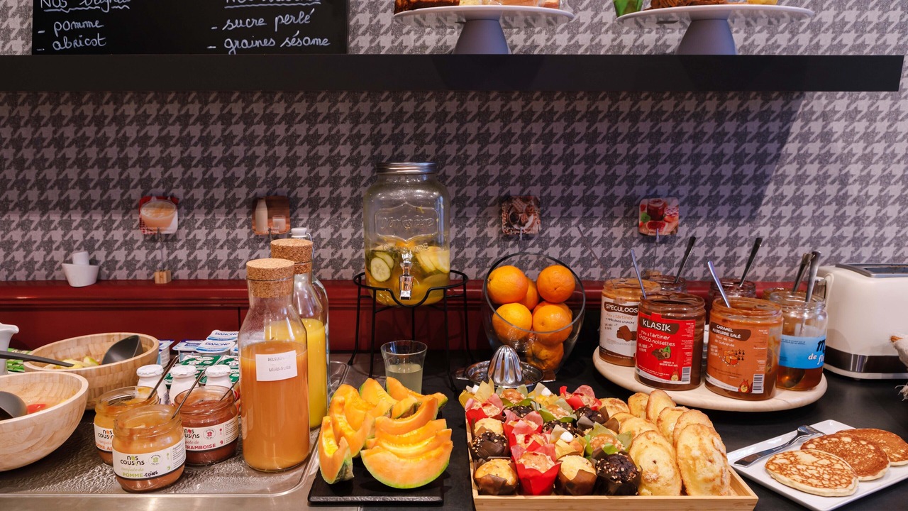 Photo of Others in Voltaire - Saint Amour