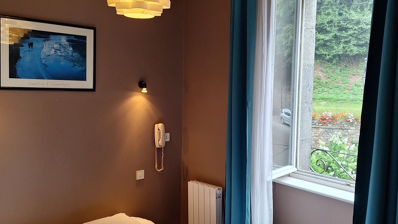 Photo of Bedroom in Combourg