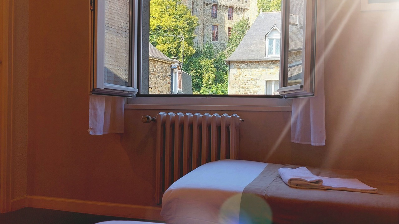 Photo of Bedroom in Combourg