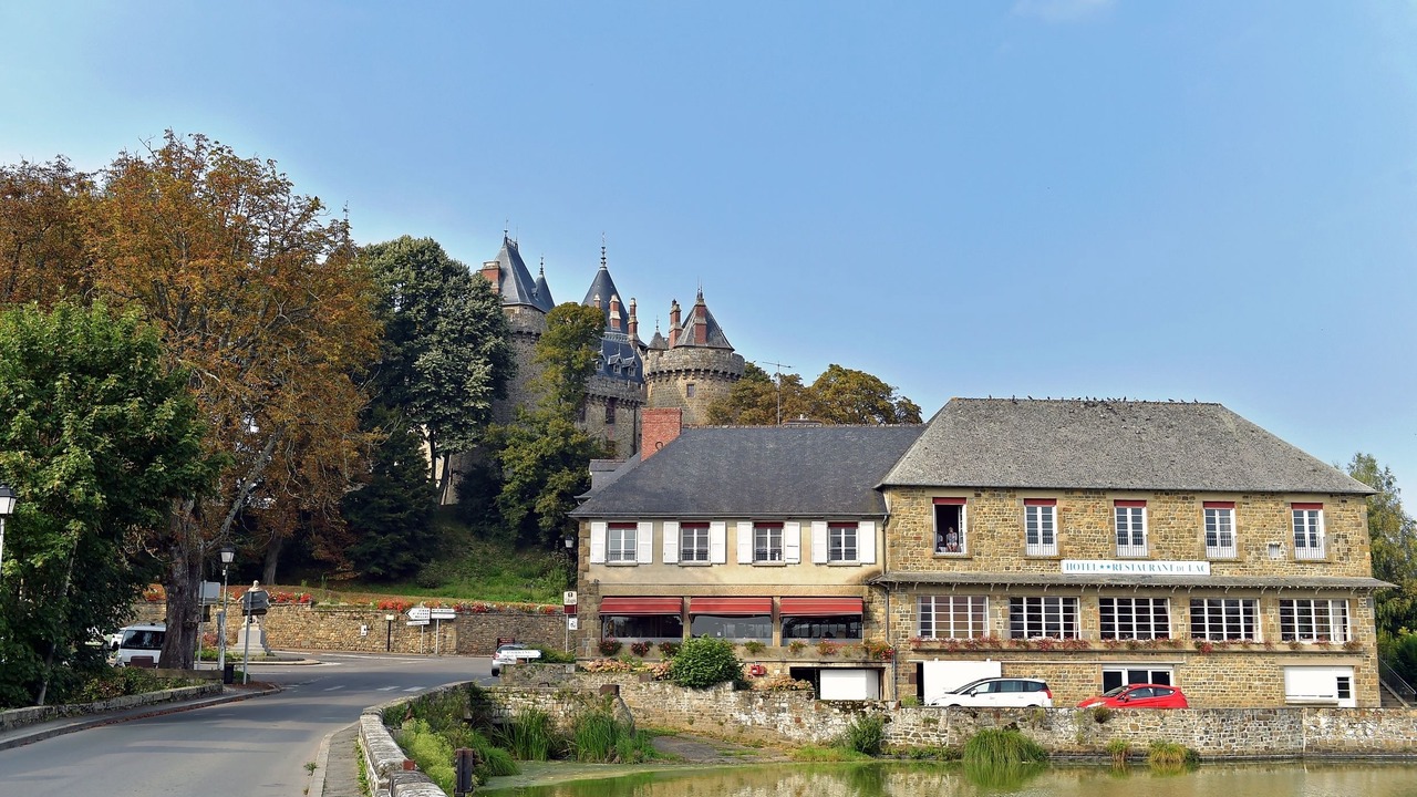 Photo of Others in Combourg