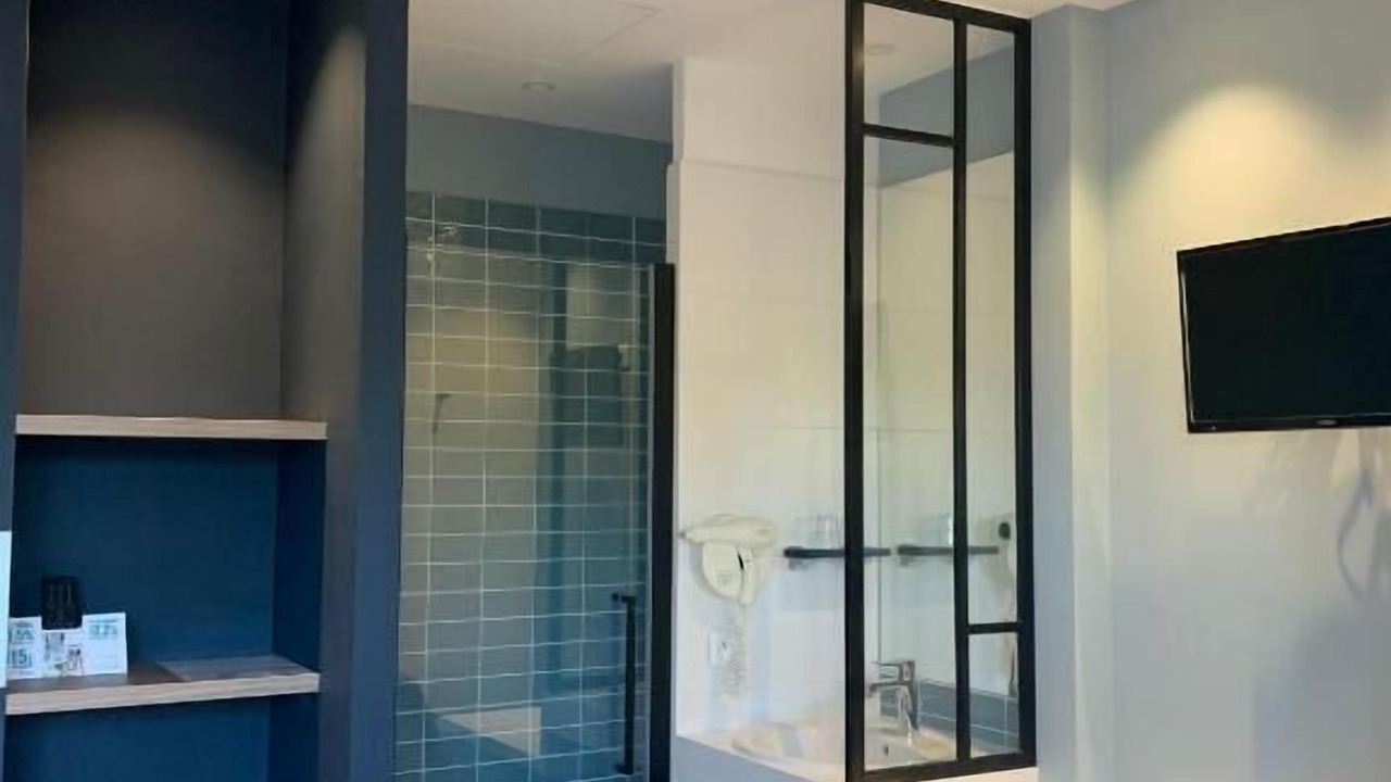 Photo of Bathroom in Avrille
