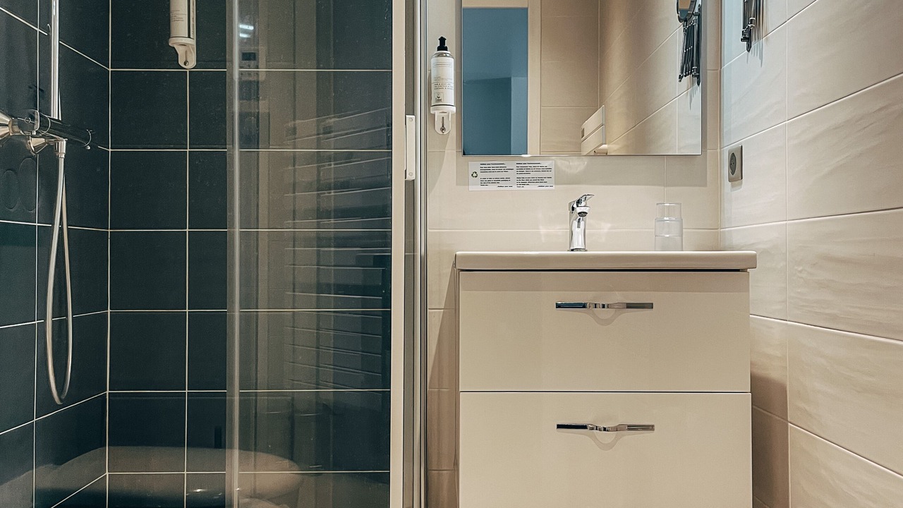 Photo of Bathroom in Saint-Helier