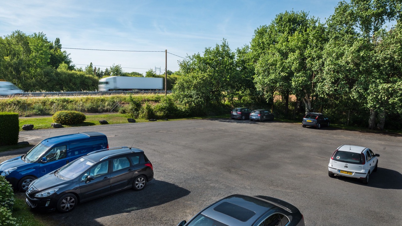 Photo of Others in Heric