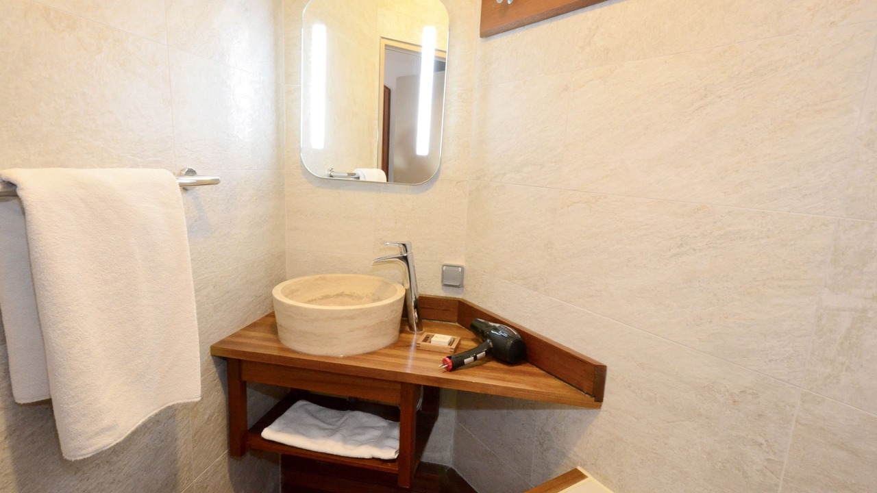 Photo of Bathroom in Gare