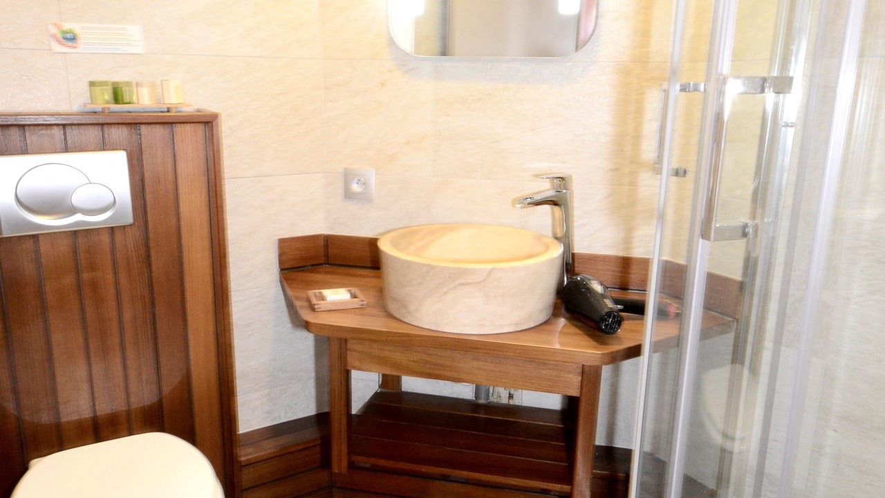 Photo of Bathroom in Gare