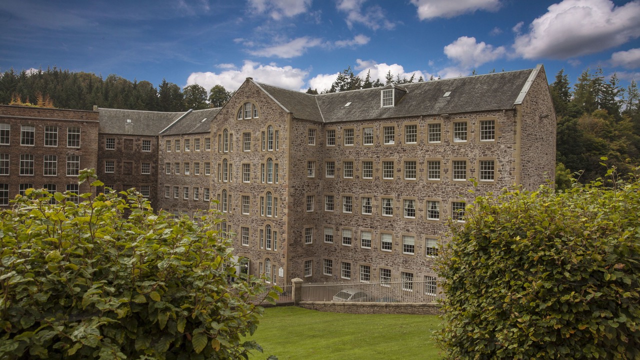 Photo of Buildings in Lanark