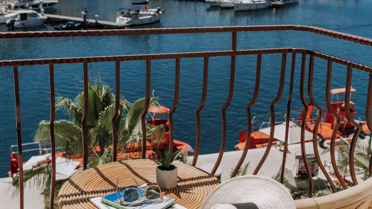 Photo of Patio Balcony in Cove Murtar