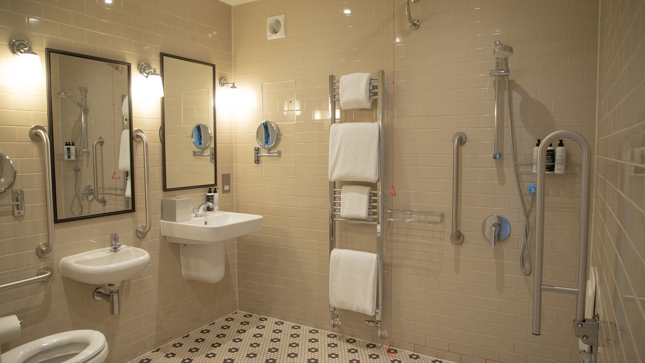 Photo of Bathroom in Haslemere
