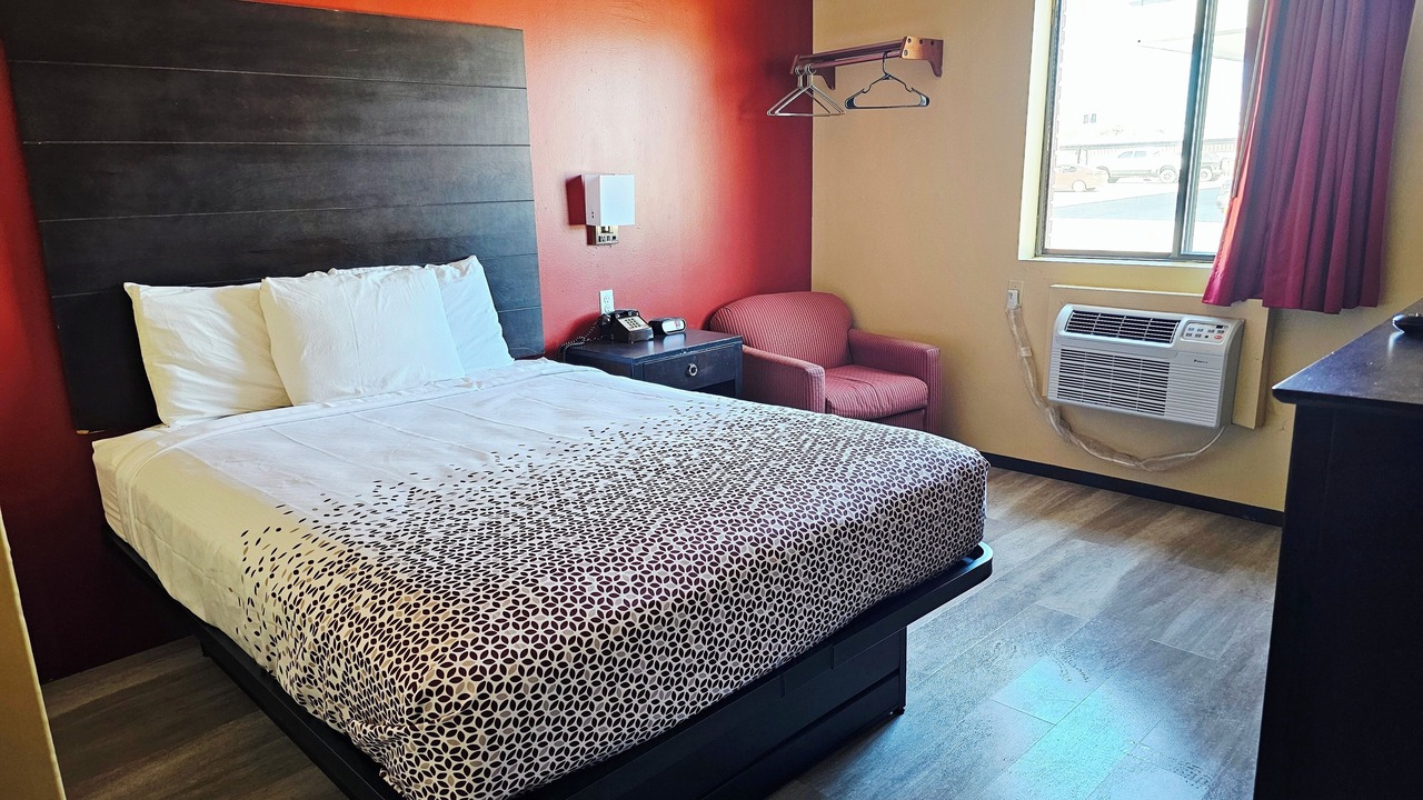Photo of Bedroom in Fort Scott