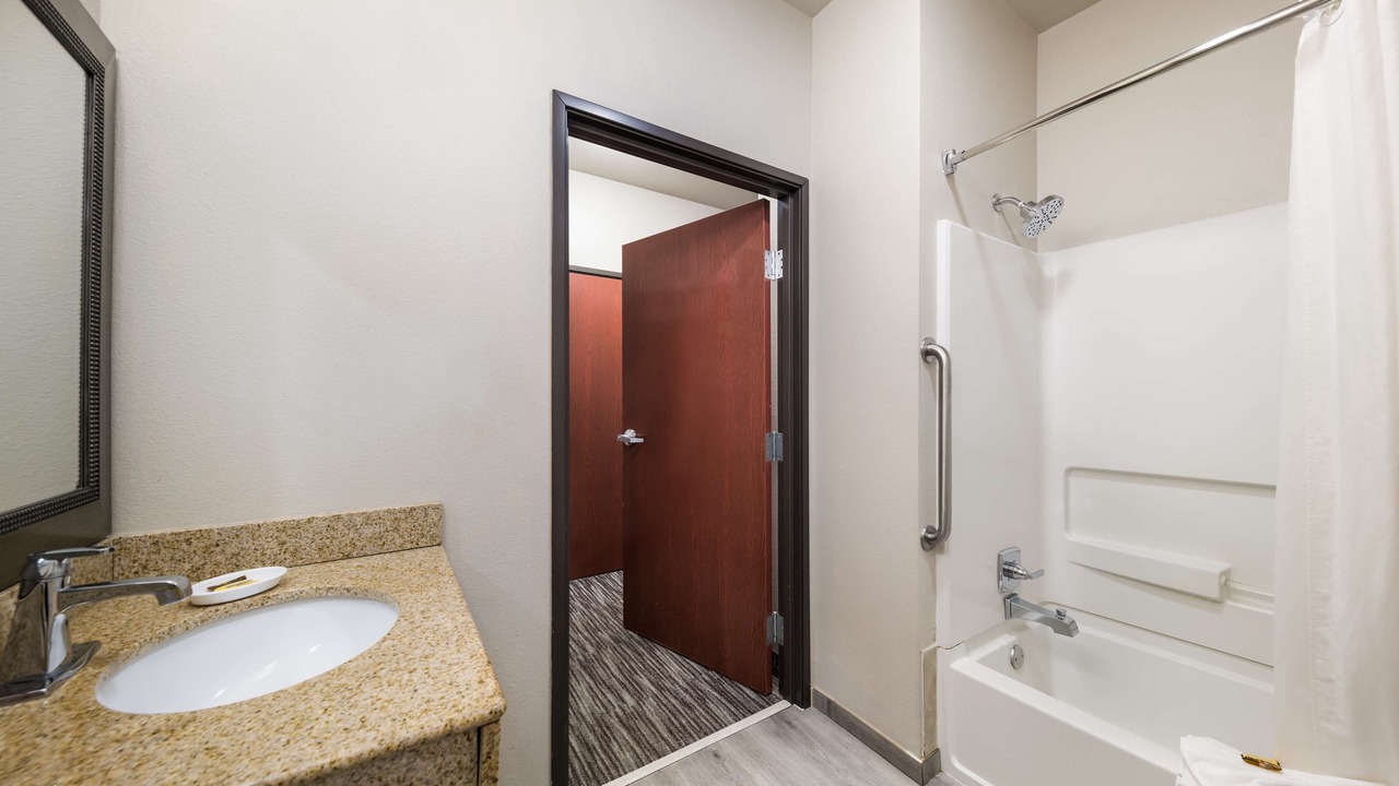 Photo of Bathroom in Lake Dallas