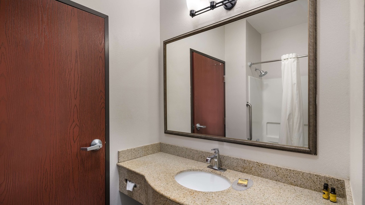 Photo of Bathroom in Lake Dallas