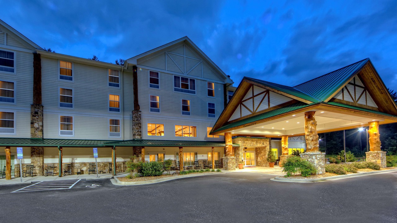 Photo of Buildings in Sapphire