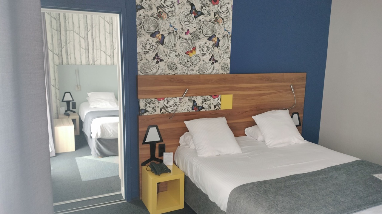 Photo of Bedroom in Centre-ville rive gauche