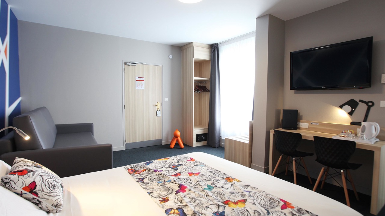 Photo of Bedroom in Centre-ville rive gauche