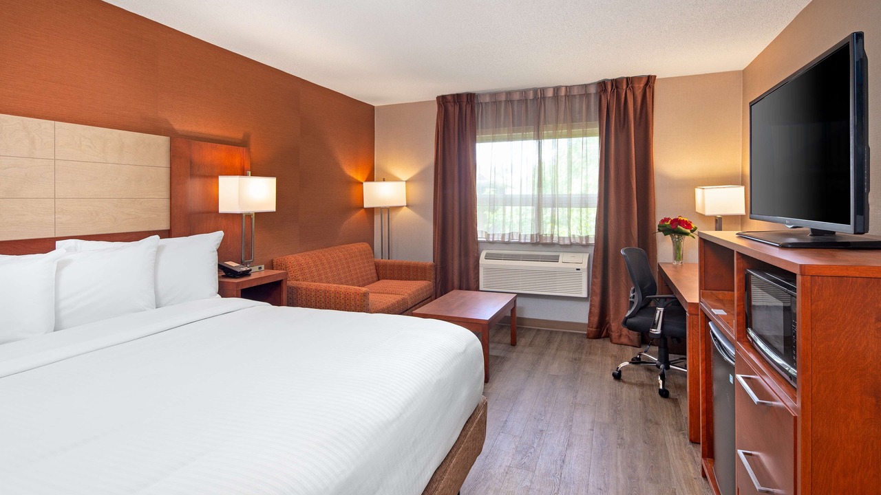 Photo of Bedroom in Richmond Hill