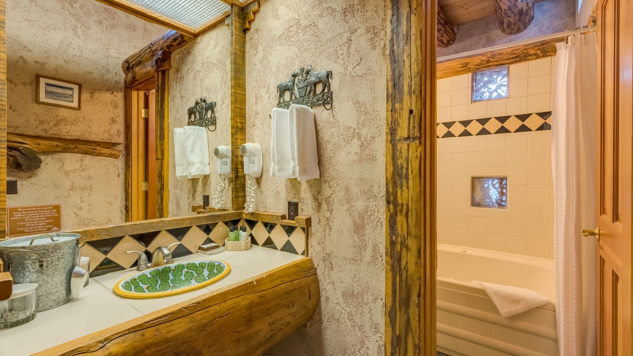 Photo of Bathroom in Solar Ranch