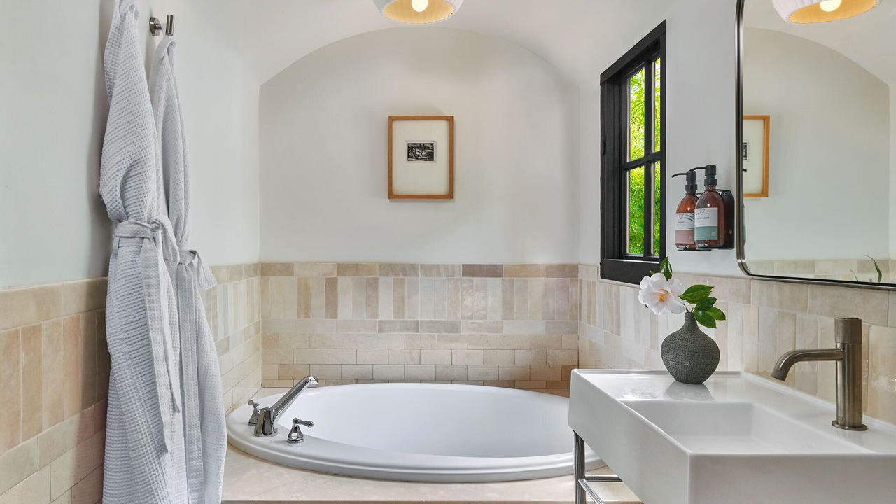 Photo of Bathroom in Historic Tennis Club