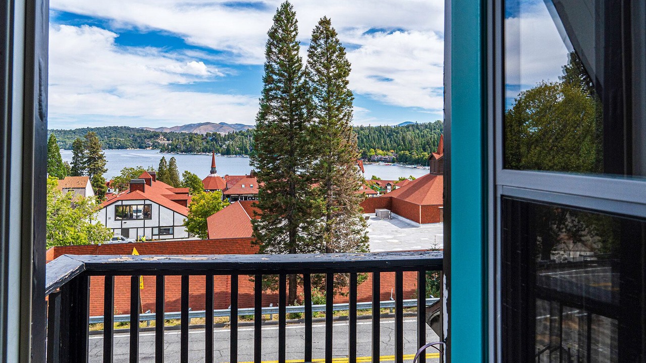 Photo of Others in Lake Arrowhead