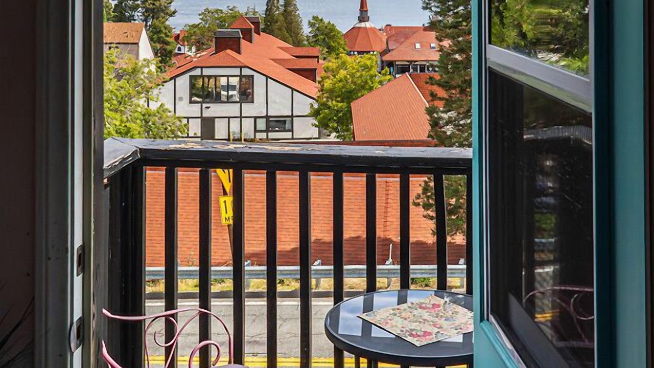 Photo of Others in Lake Arrowhead