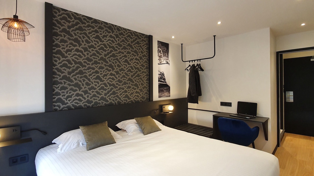 Photo of Bedroom in Chartres-de-Bretagne