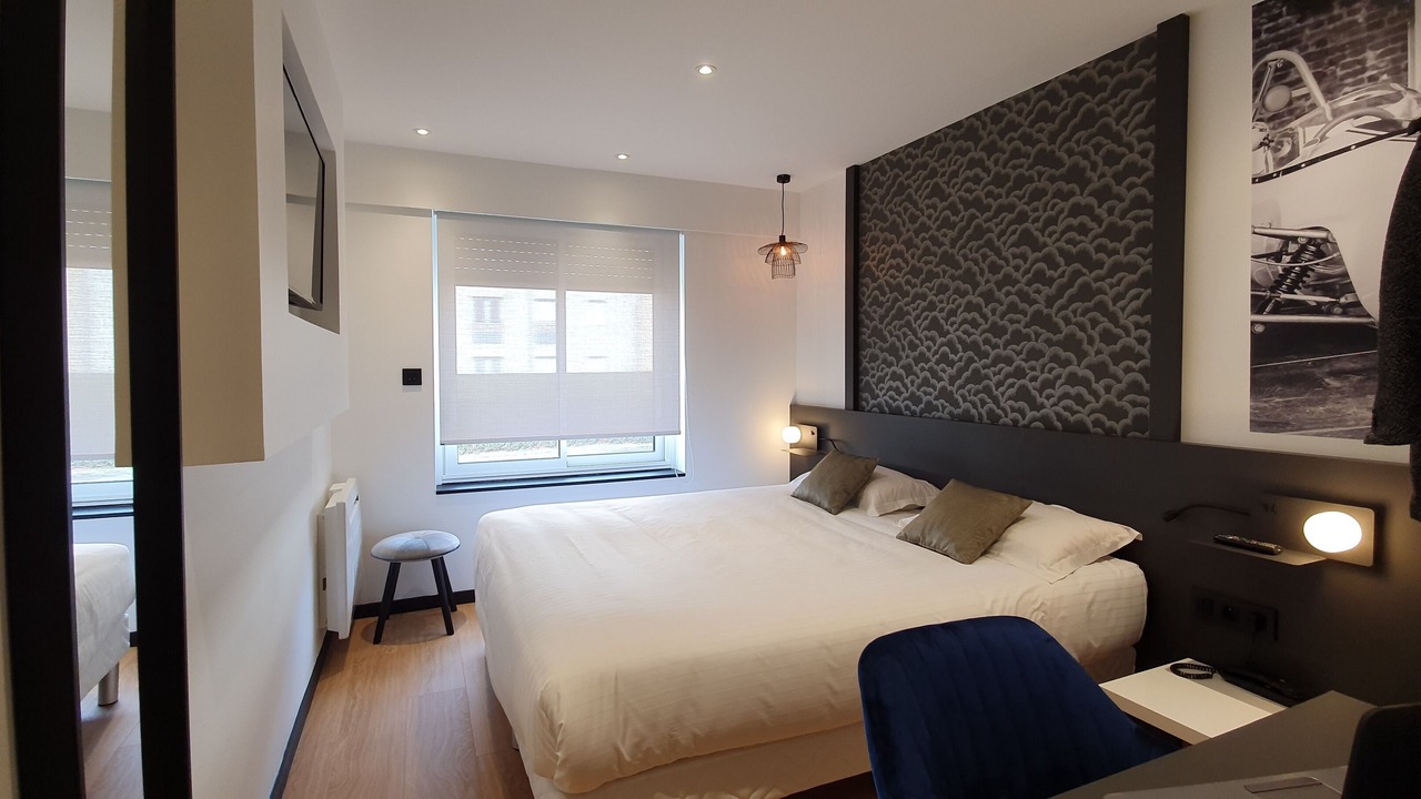 Photo of Bedroom in Chartres-de-Bretagne