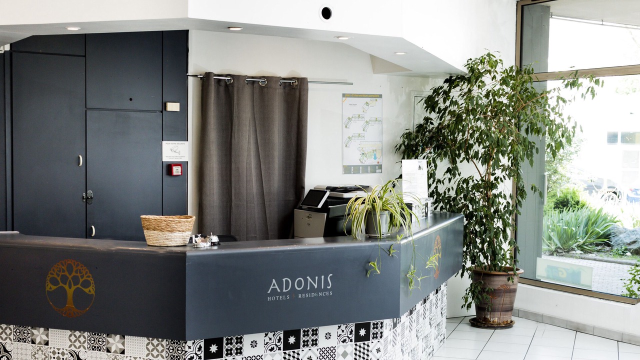 Photo of Others in Gap