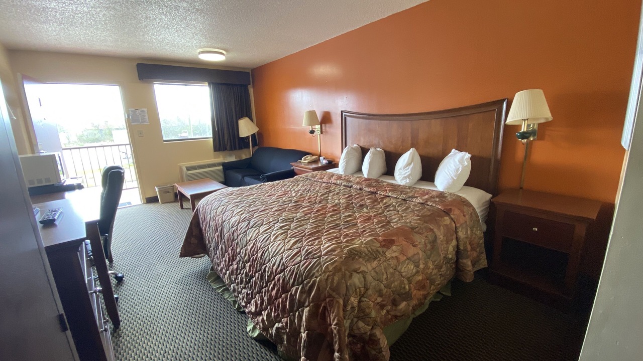 Photo of Bedroom in Baxley